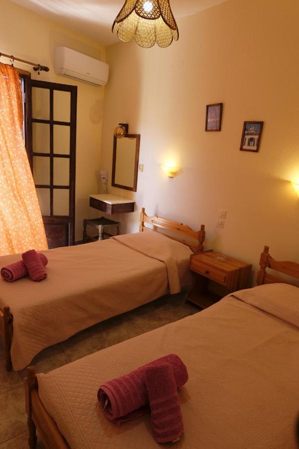 Taxiarchis Apartments Skiathos Quarto foto