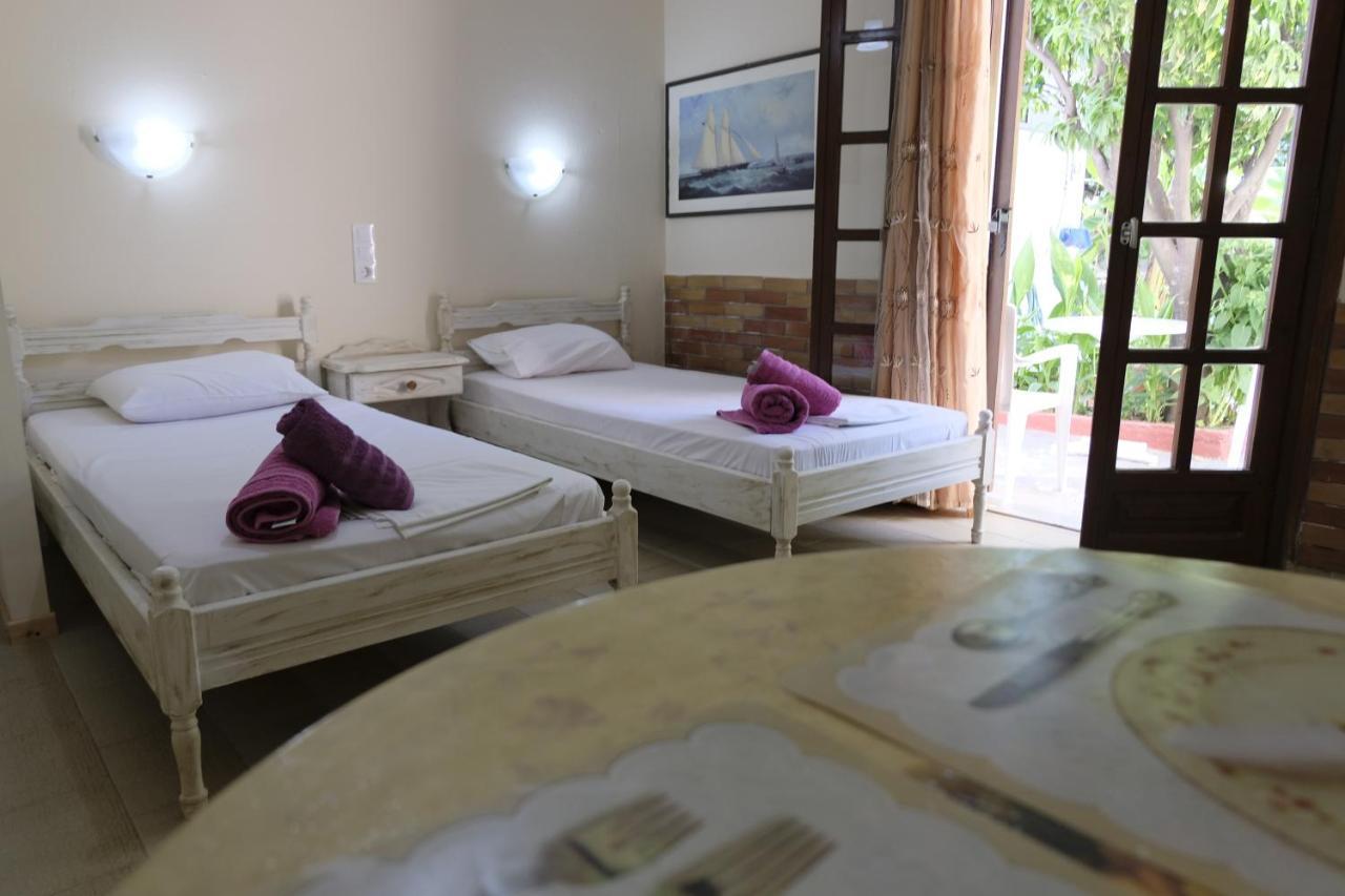 Taxiarchis Apartments Skiathos Exterior foto