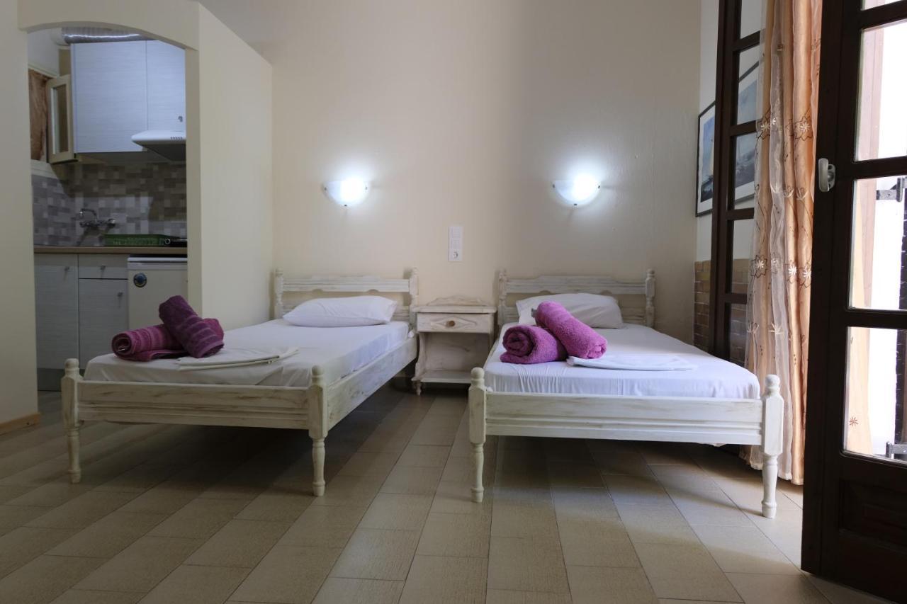 Taxiarchis Apartments Skiathos Exterior foto