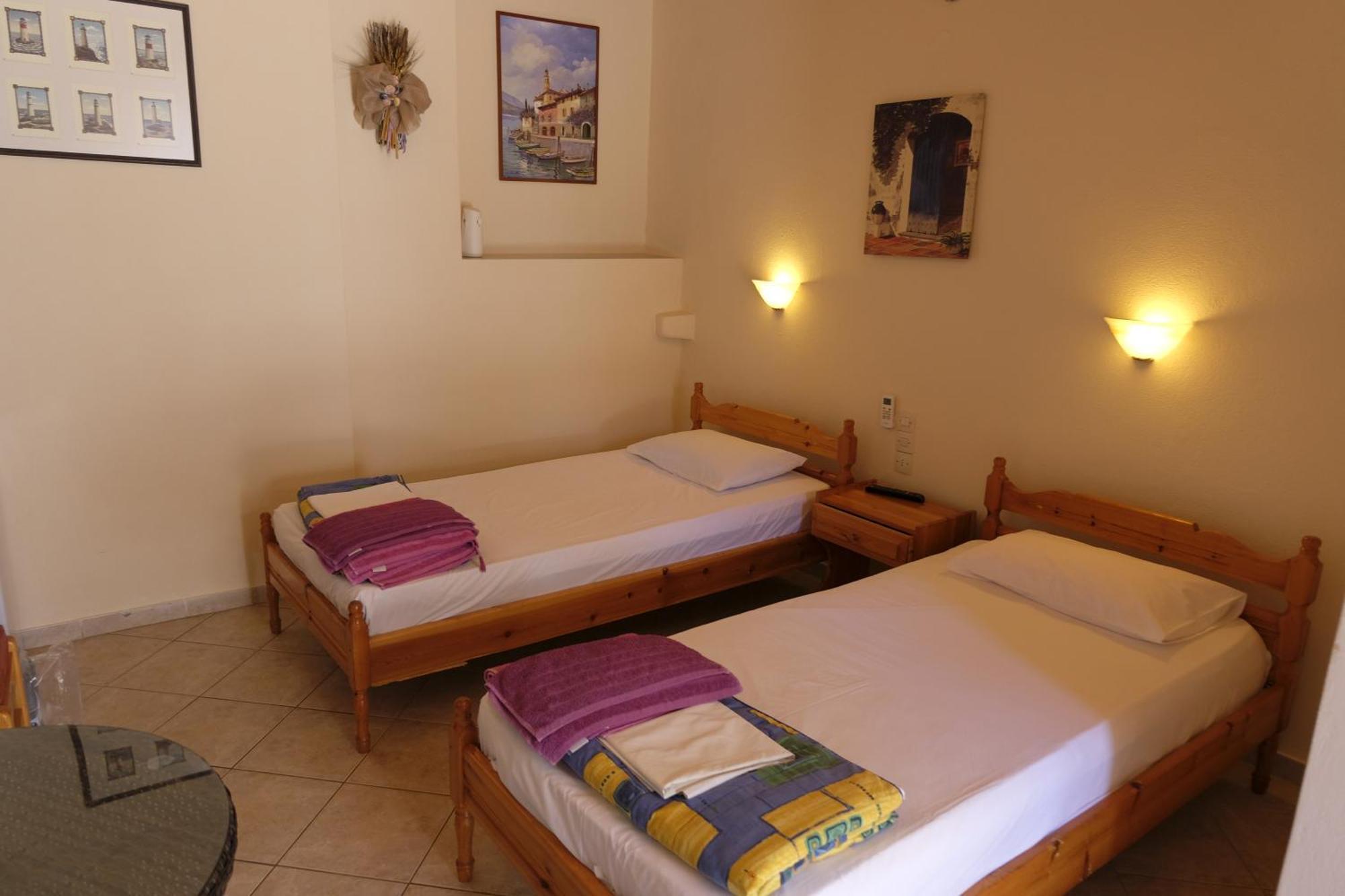 Taxiarchis Apartments Skiathos Quarto foto