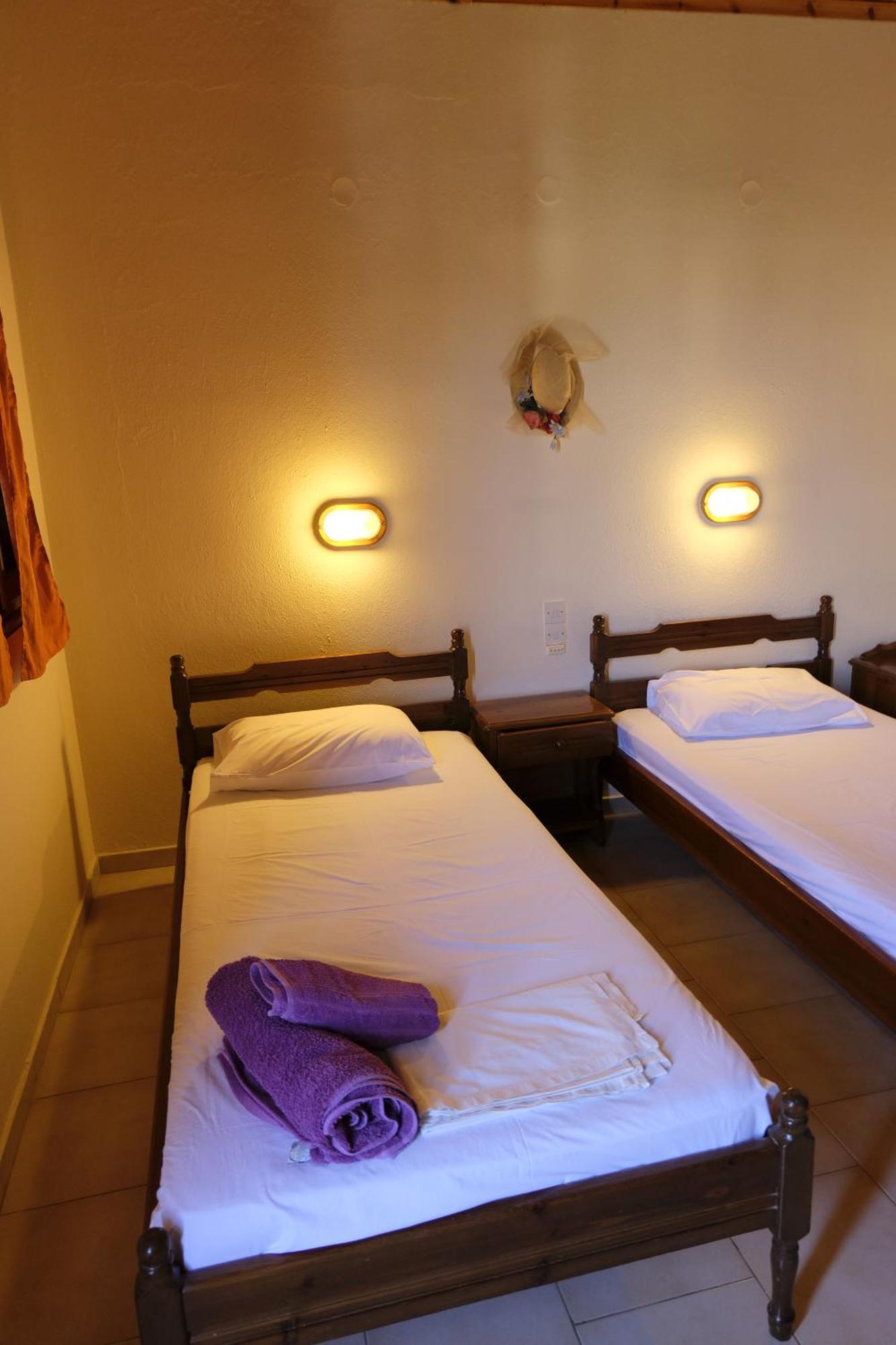 Taxiarchis Apartments Skiathos Quarto foto